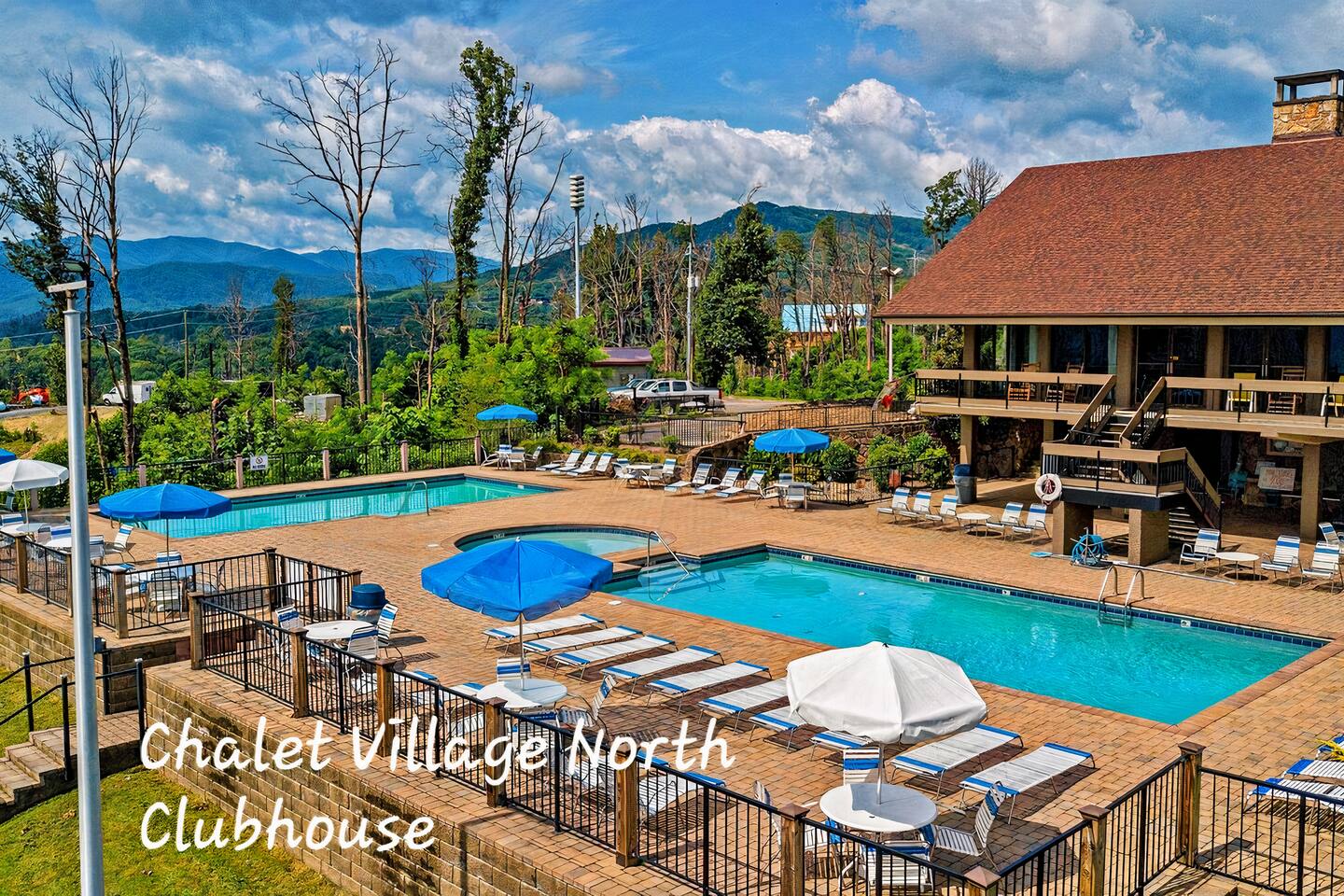 Sunrise Mtn Views, Game Room, Hot Tub, Firepits