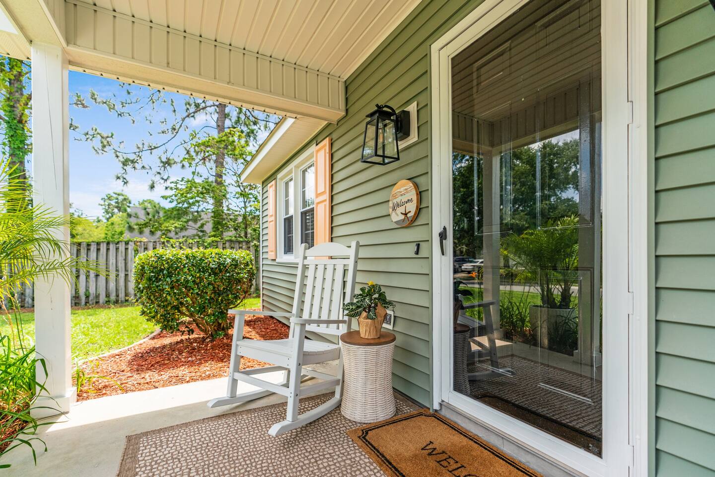 Dog-Friendly 2BR w/ Fenced Yard Near Beach
