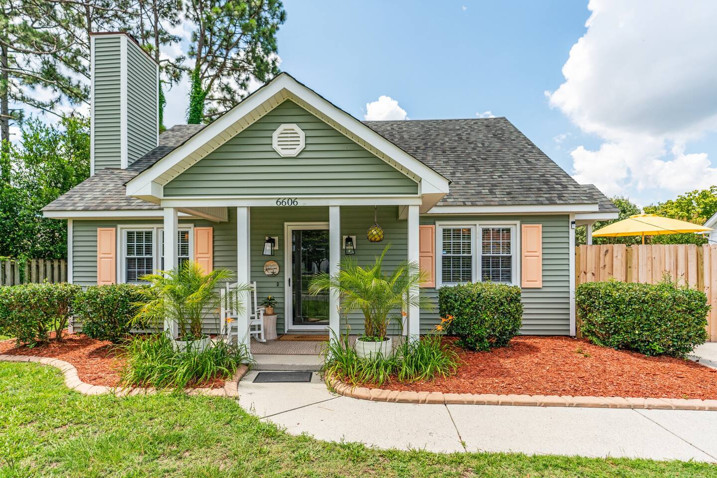 Dog-Friendly 2BR w/ Fenced Yard Near Beach