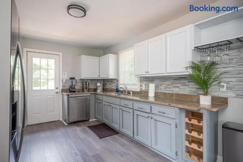 Relax in a 2 bed 2 bath Haven Near Cascade