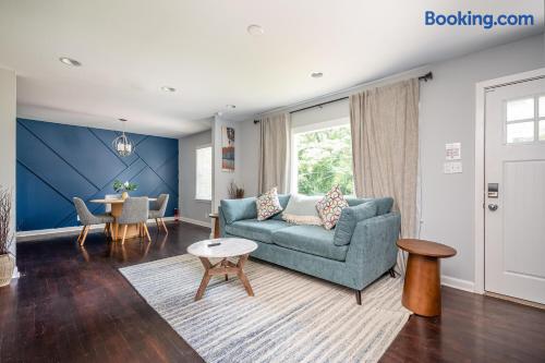 Relax in a 2 bed 2 bath Haven Near Cascade