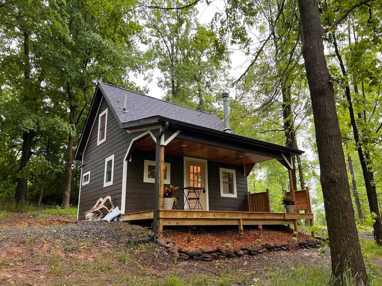 Secluded Cabin*Blue Sky & Shawnee*Pet-Friendly