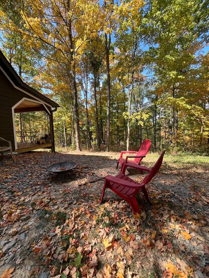 Secluded Cabin*Blue Sky & Shawnee*Pet-Friendly