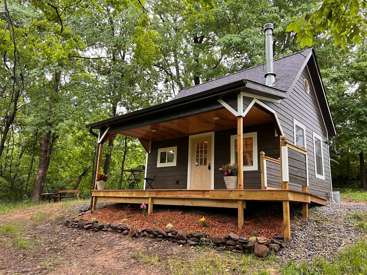 Secluded Cabin*Blue Sky & Shawnee*Pet-Friendly