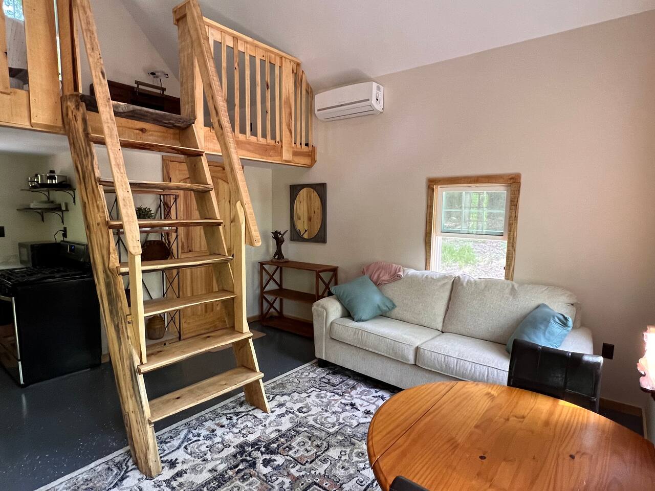 Secluded Cabin*Blue Sky & Shawnee*Pet-Friendly