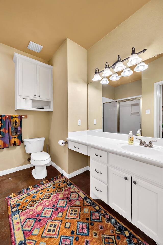 Peace at Skyview - 10 minutes to downtown Waco