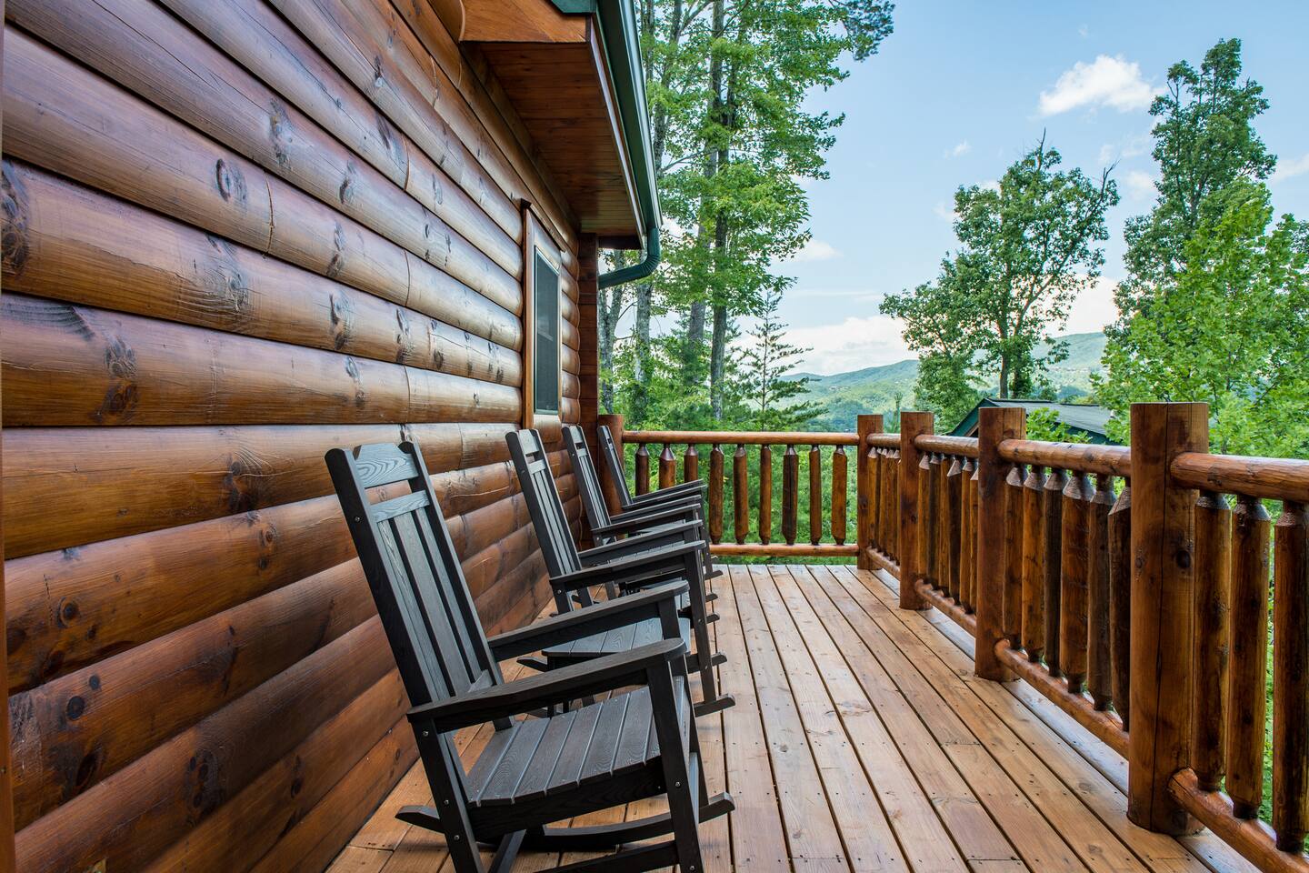 Fun Family Escape: Hot Tub, Pool, Near Town