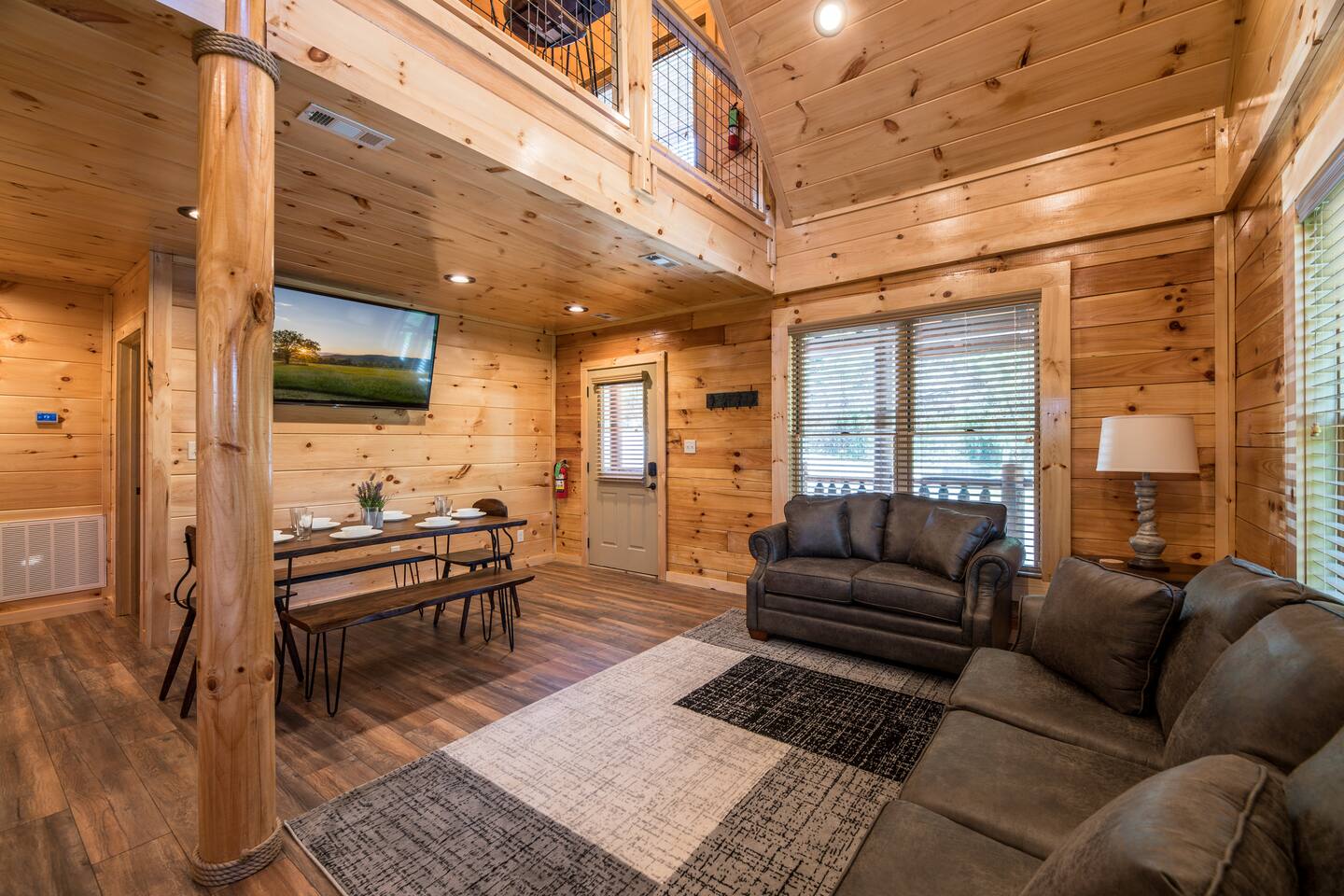 Fun Family Escape: Hot Tub, Pool, Near Town