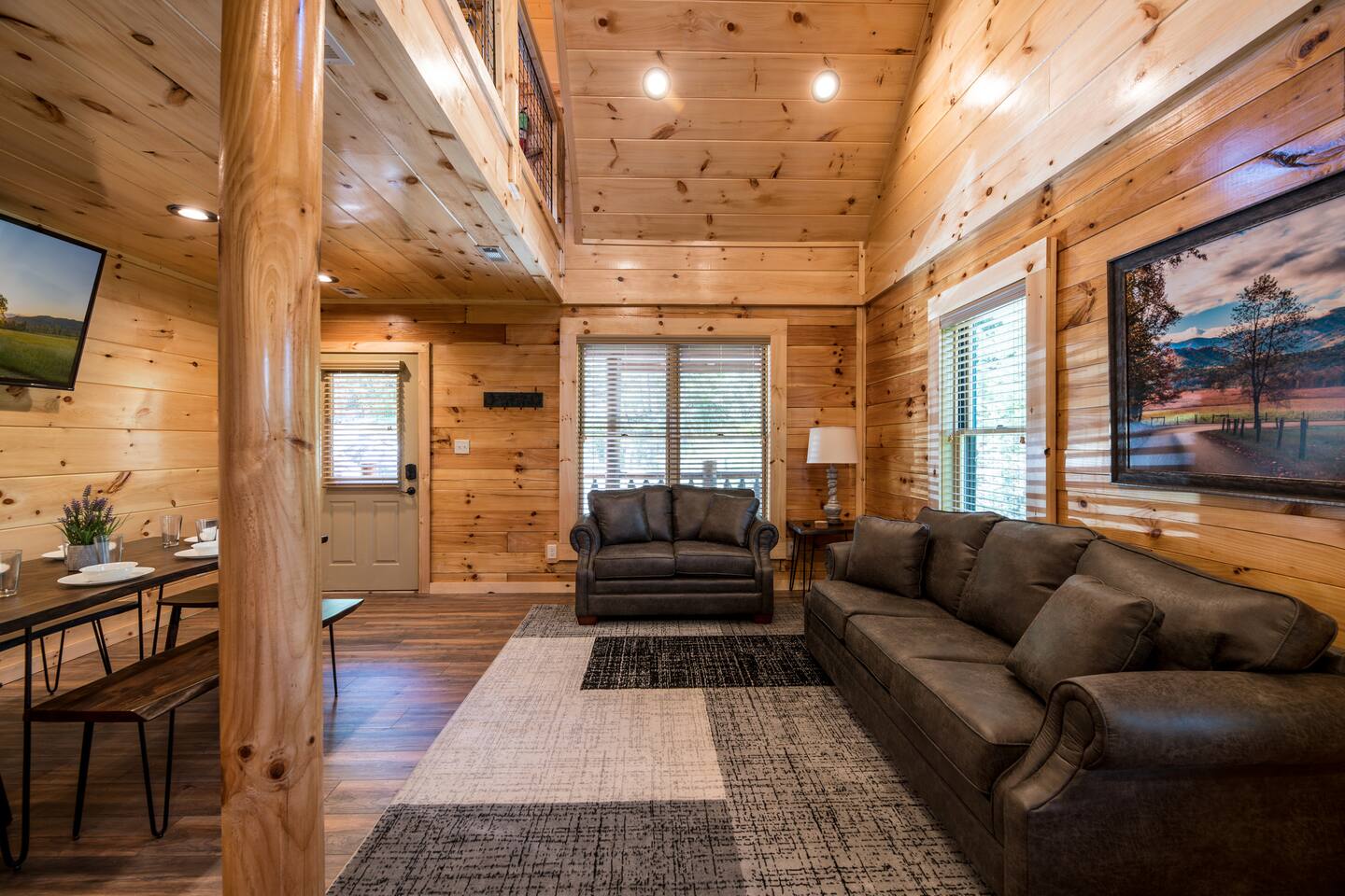 Fun Family Escape: Hot Tub, Pool, Near Town