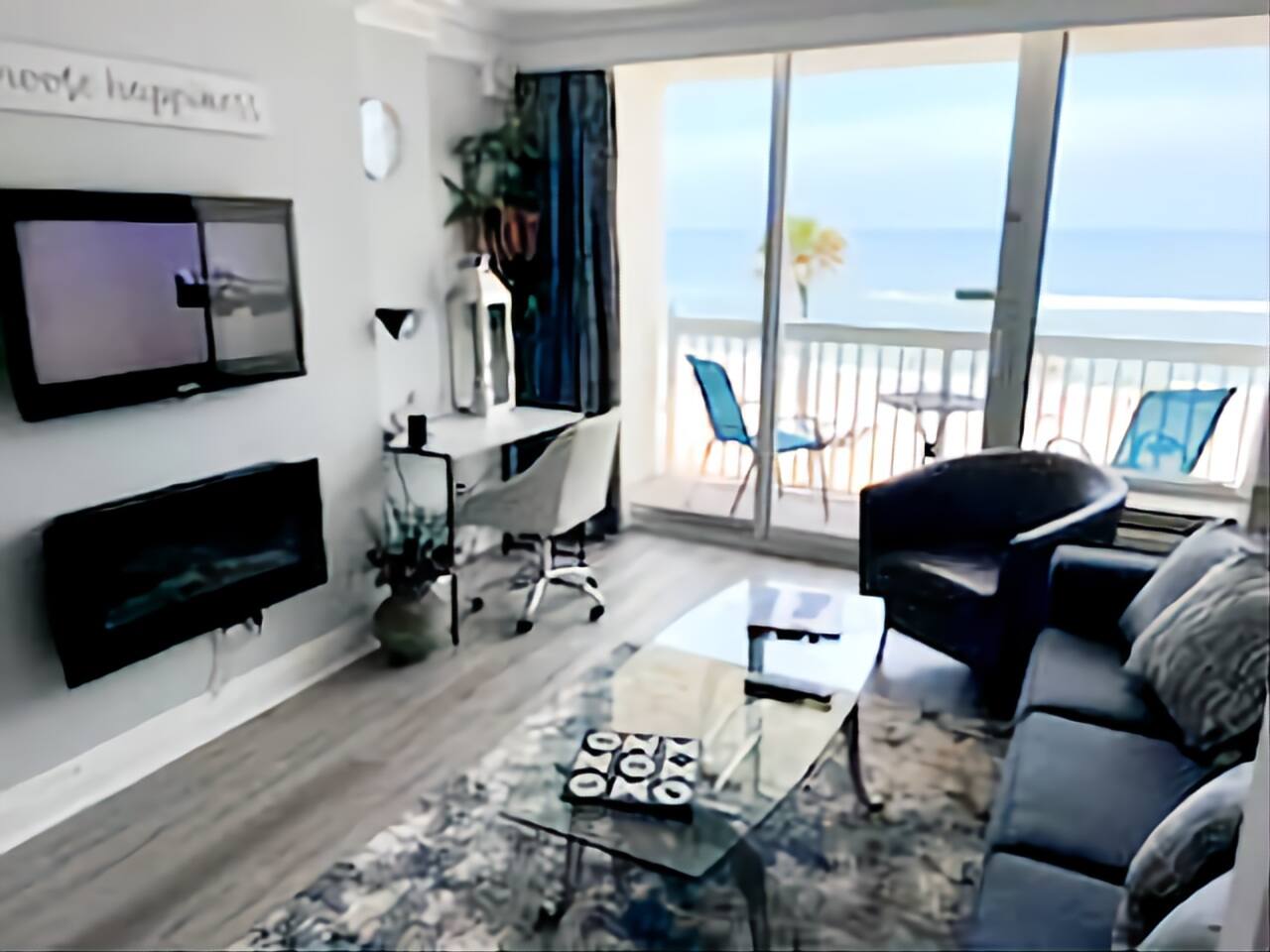 Daytona Beach Oasis Oceanfront balcony 1 bdrm