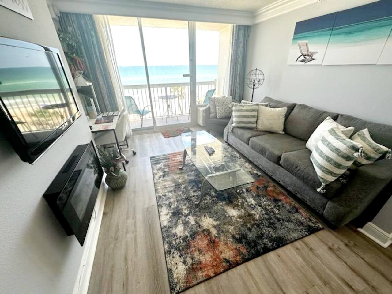 Daytona Beach Oasis Oceanfront balcony 1 bdrm — Daytona Beach — vacation rental