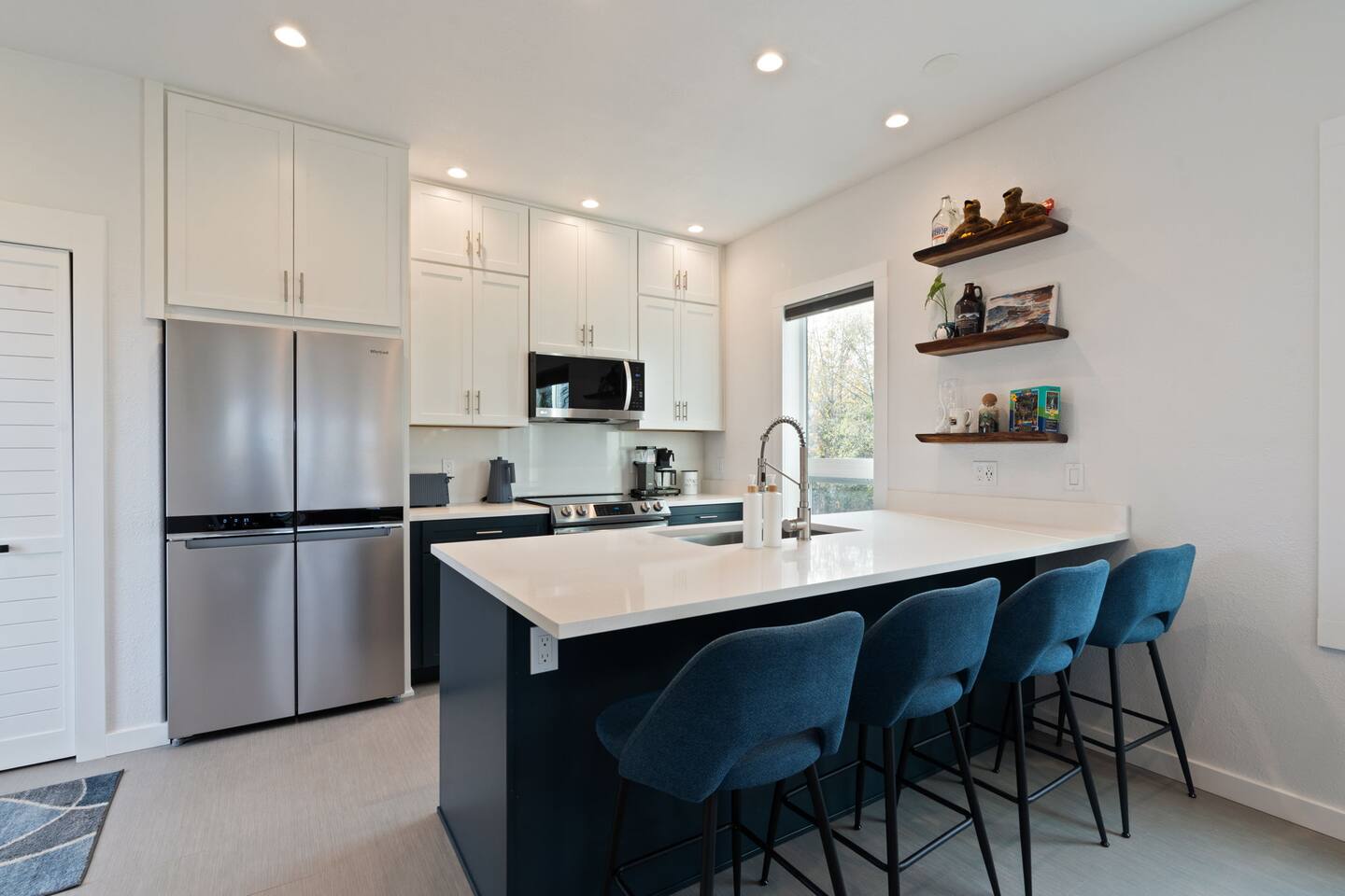 Downtown Ascent - Sky Hot Tub 3BR