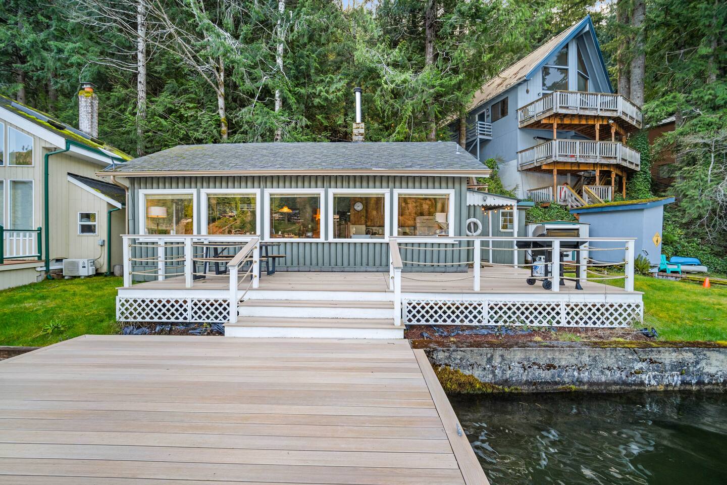 Olympic Panorama Lake House 2BR