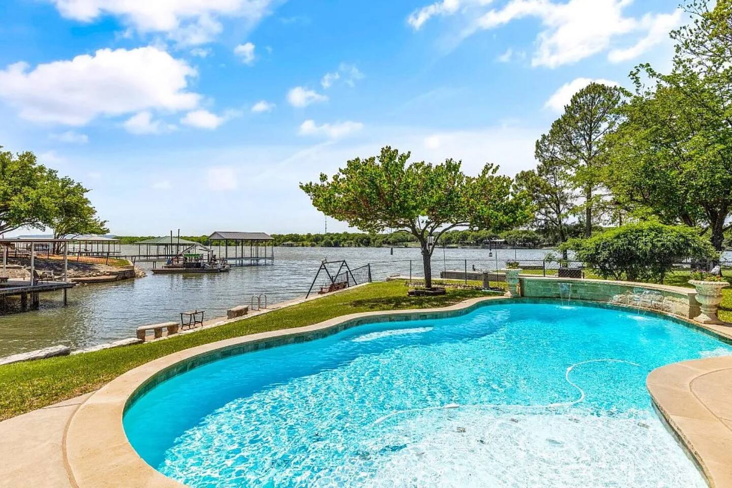 Granbury Lakeside Home| Pool, Gameroom, Fire Table