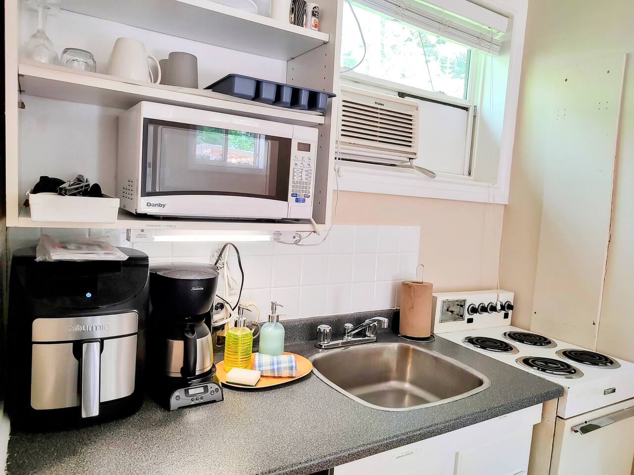 Couples beach getaway sleeps 2