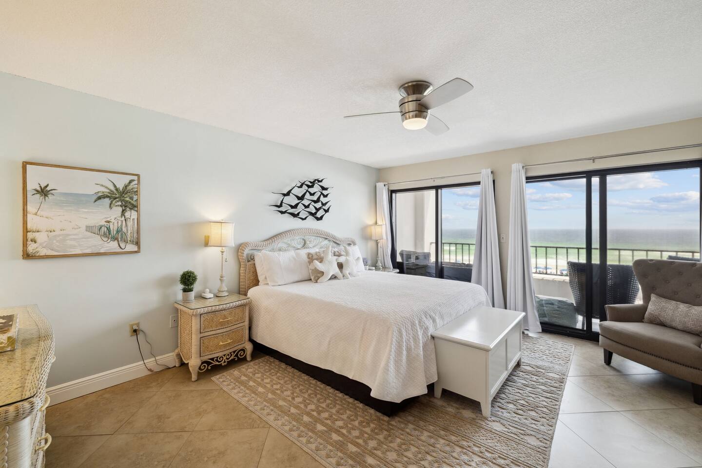 Spacious, elegant, beachfront, w/office
