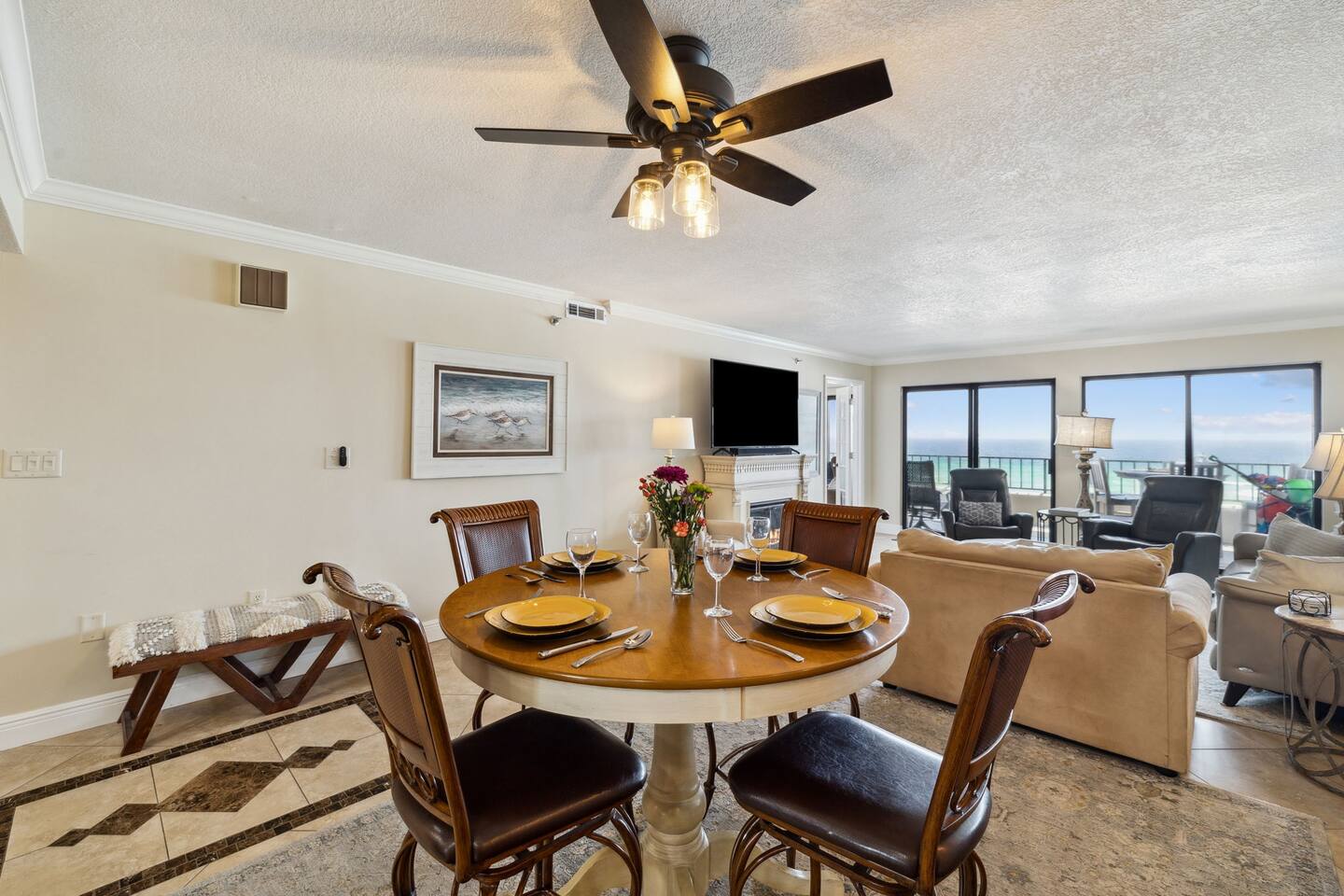 Spacious, elegant, beachfront, w/office