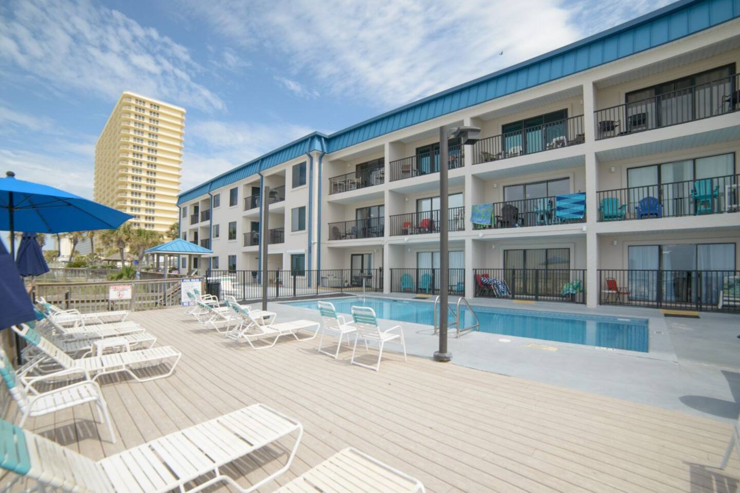 Whispering Seas 108- Oceanfront 2Br/2Bath with pool access. Ground floor with beach view- Sleeps 8.