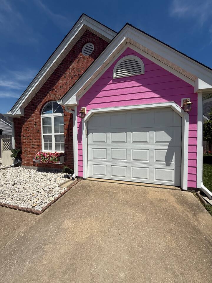 The Bluegrass Barbie — Owensboro — vacation rental