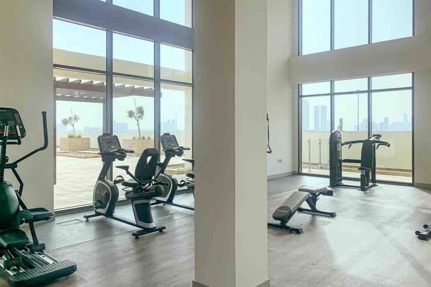 AshriHH Modern Studio in Azizi Farhad Al Jaddaf Area