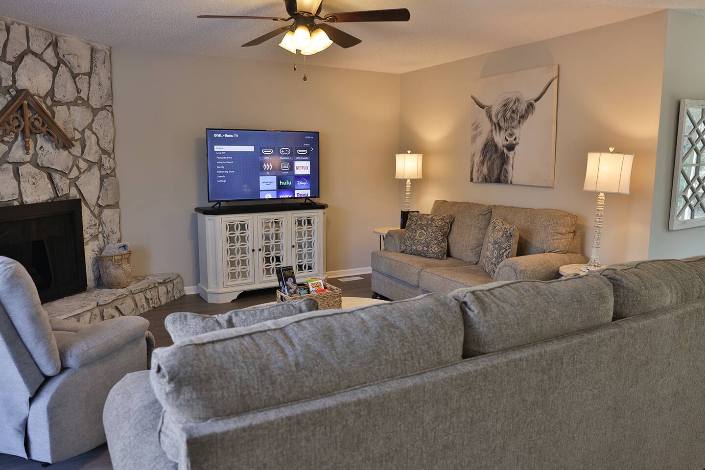 Gorgeous stepless rancher w/Gameroom
