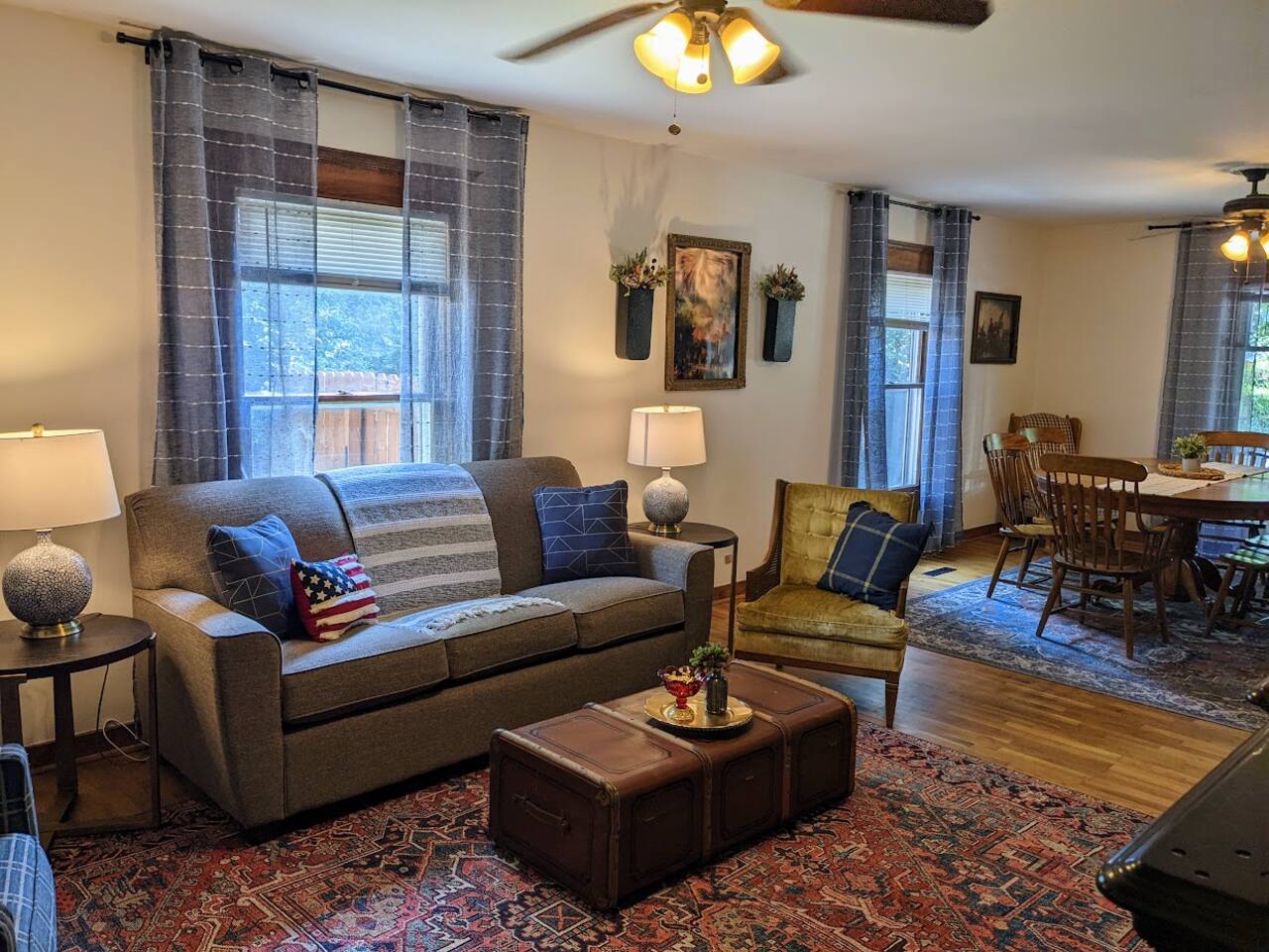 Close to Downtown | 2 King Beds | Huge Backyard