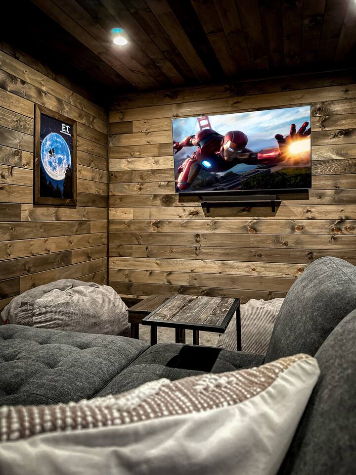 Summit at Cove Mountain | Indoor Pool + Views