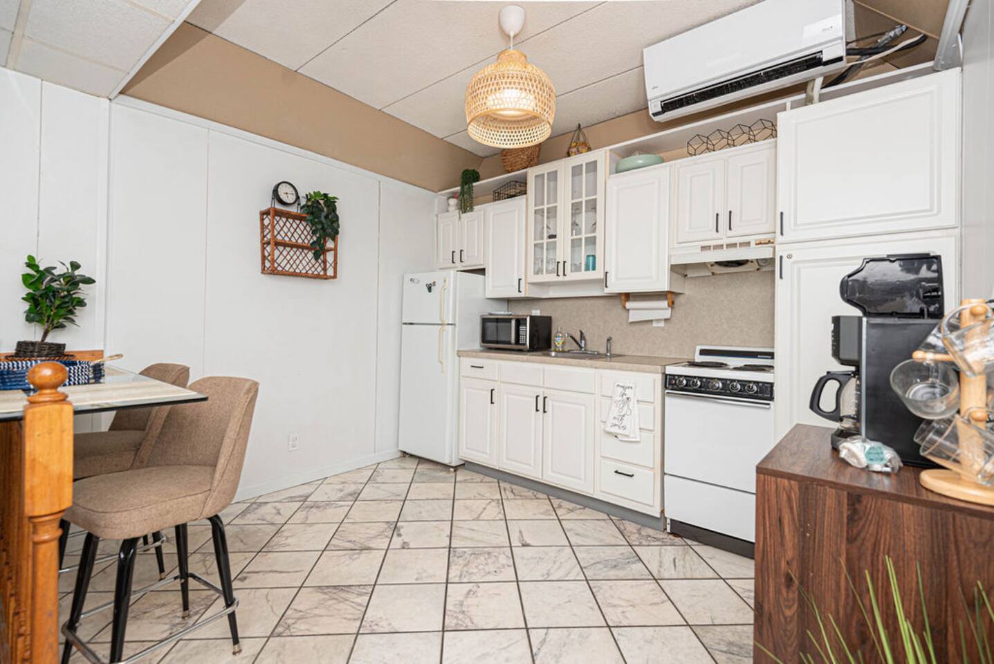 Walk to the Beach & Boardwalk! 2 BDR Family Condo! - Apartment
