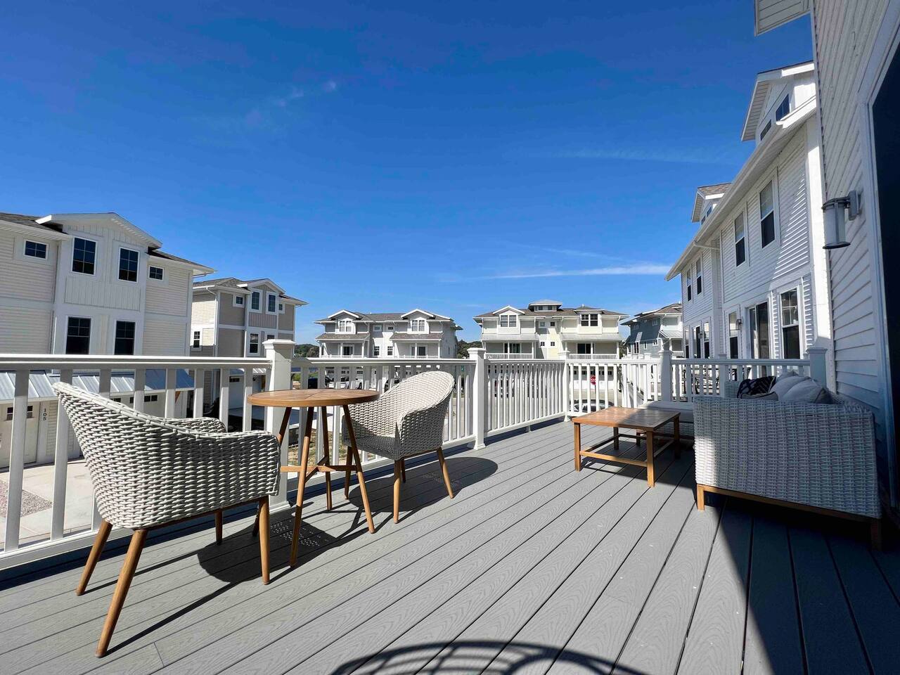 Hot Tub - Saugatuck - Douglas - Luxury Home Sleeps 8