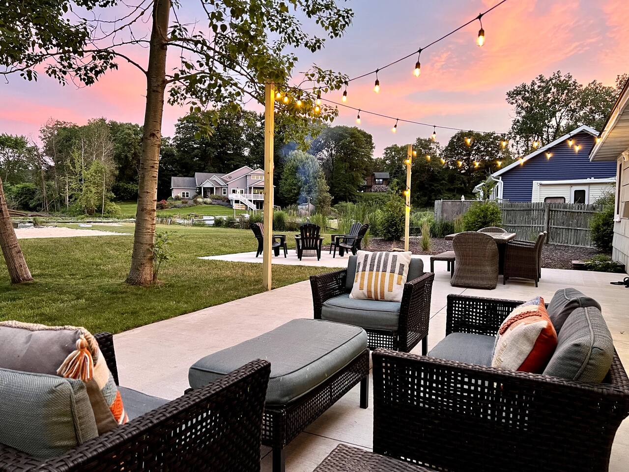 HOT TUB - Grand Haven/Spring Lake Waterfront Home