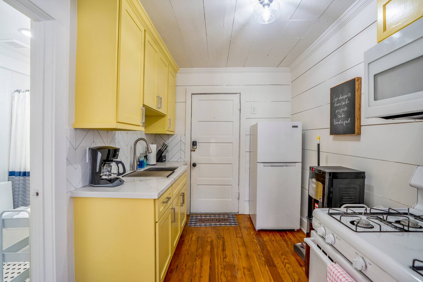 Historic Heights Artist Bungalow #1