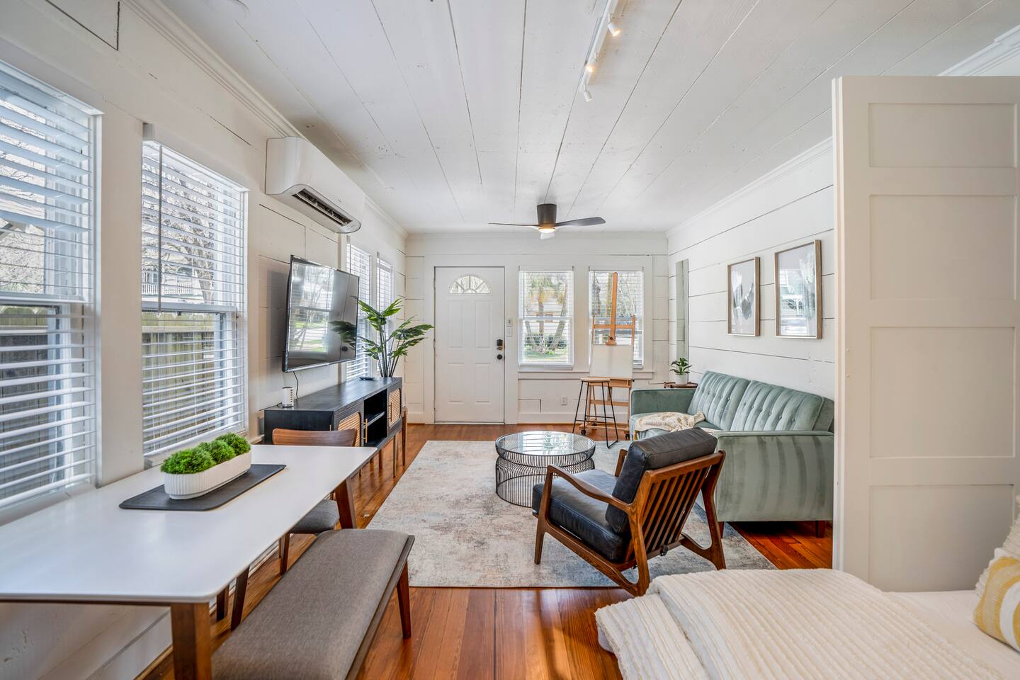 Historic Heights Artist Bungalow #1 — Houston — vacation rental