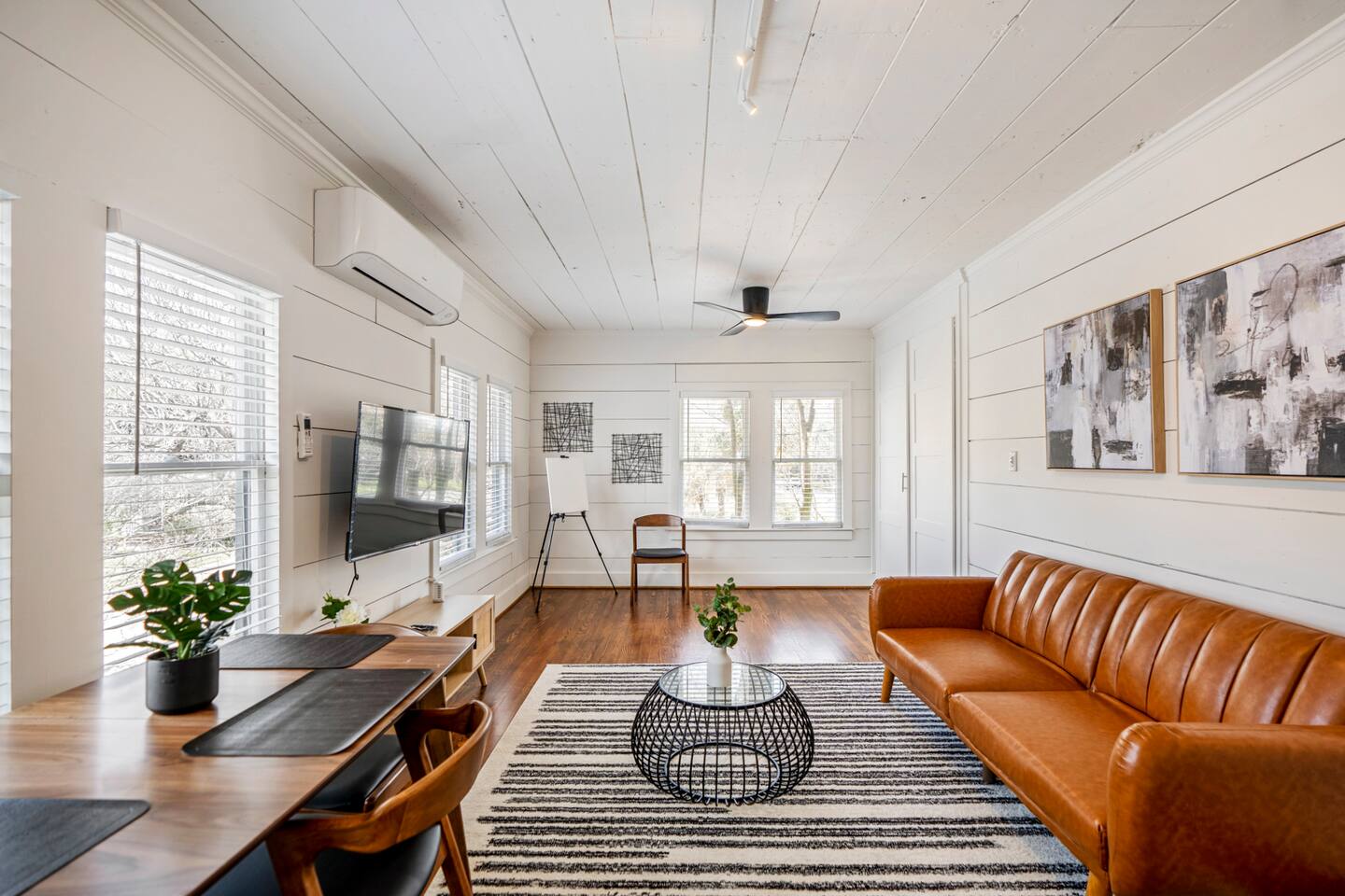 Historic Heights Artist Bungalow #3