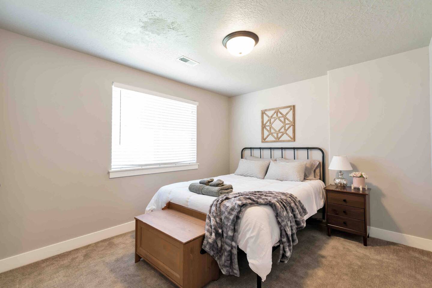 Sleepy Ridge Apt in Vineyard/Orem (Sleeps 6)
