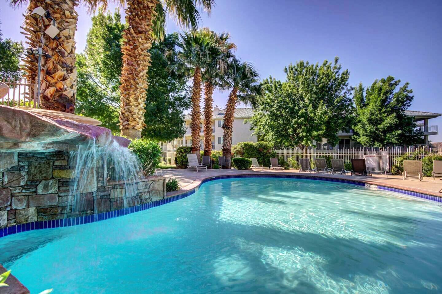 Las Palmas Escape in St George - Sleeps 8 — St. George — vacation rental