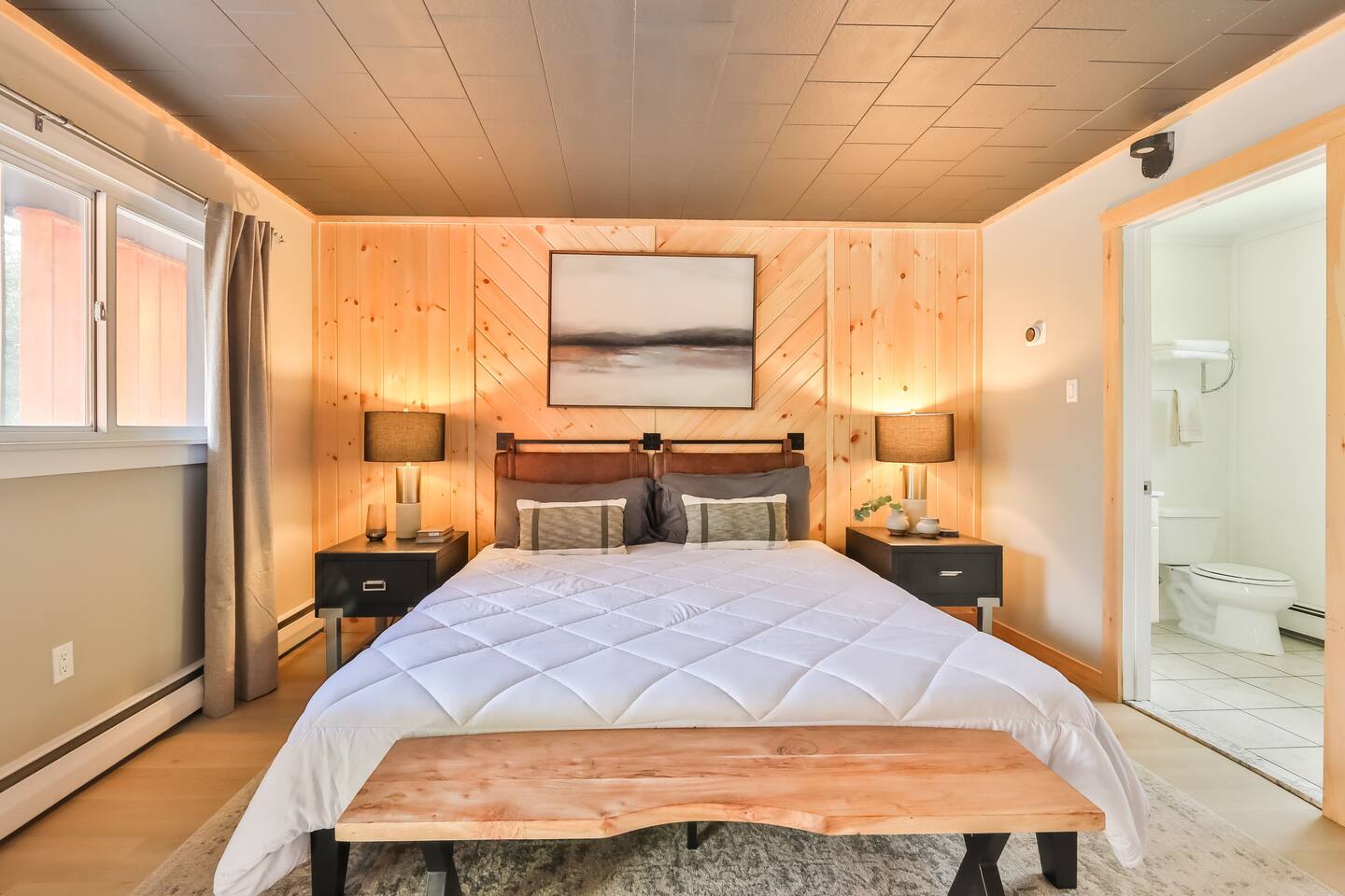 Perfect Lodge /w Gameroom Center of Hunter MT 1