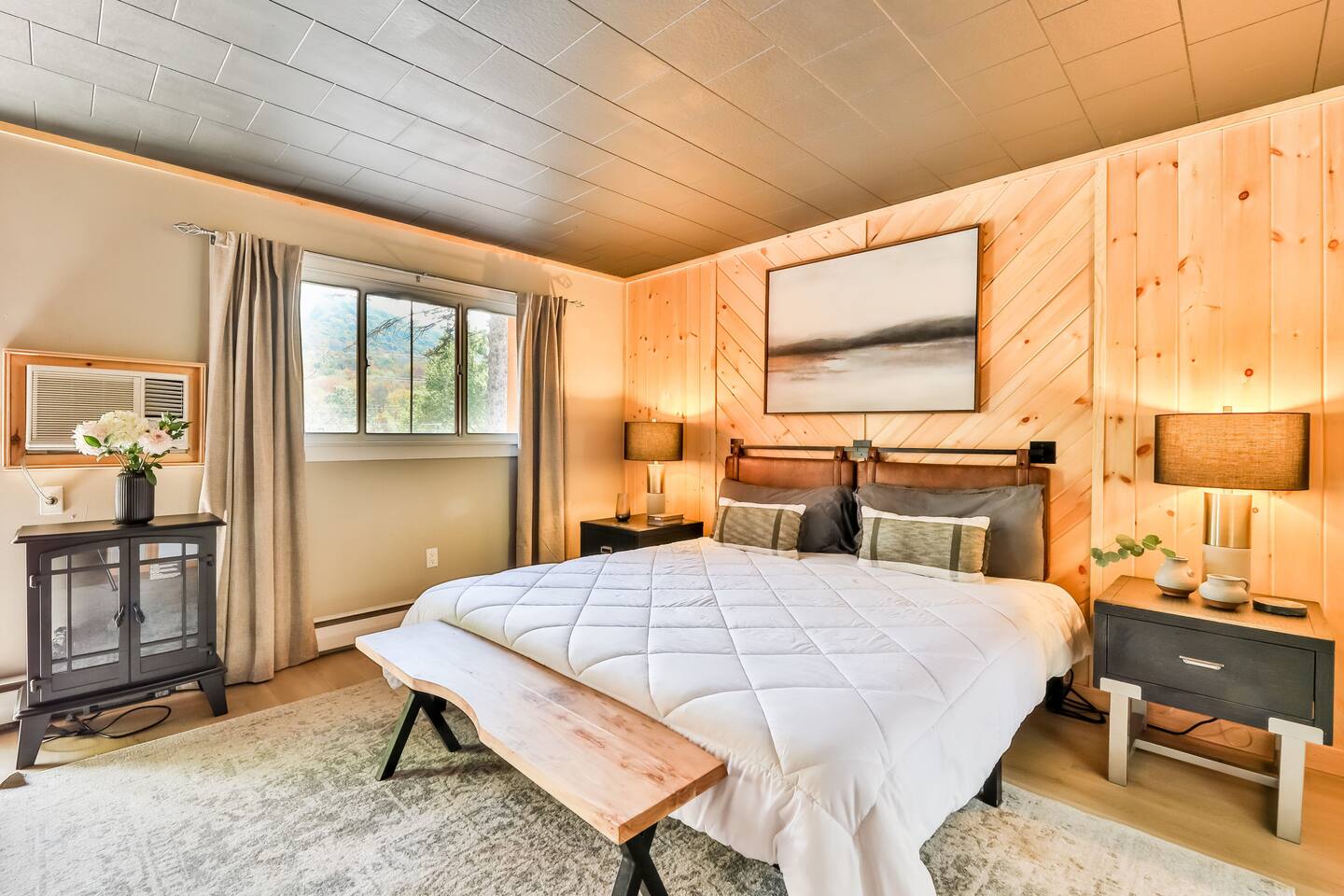 Perfect Lodge /w Gameroom Center of Hunter MT 3 — Hunter — vacation rental