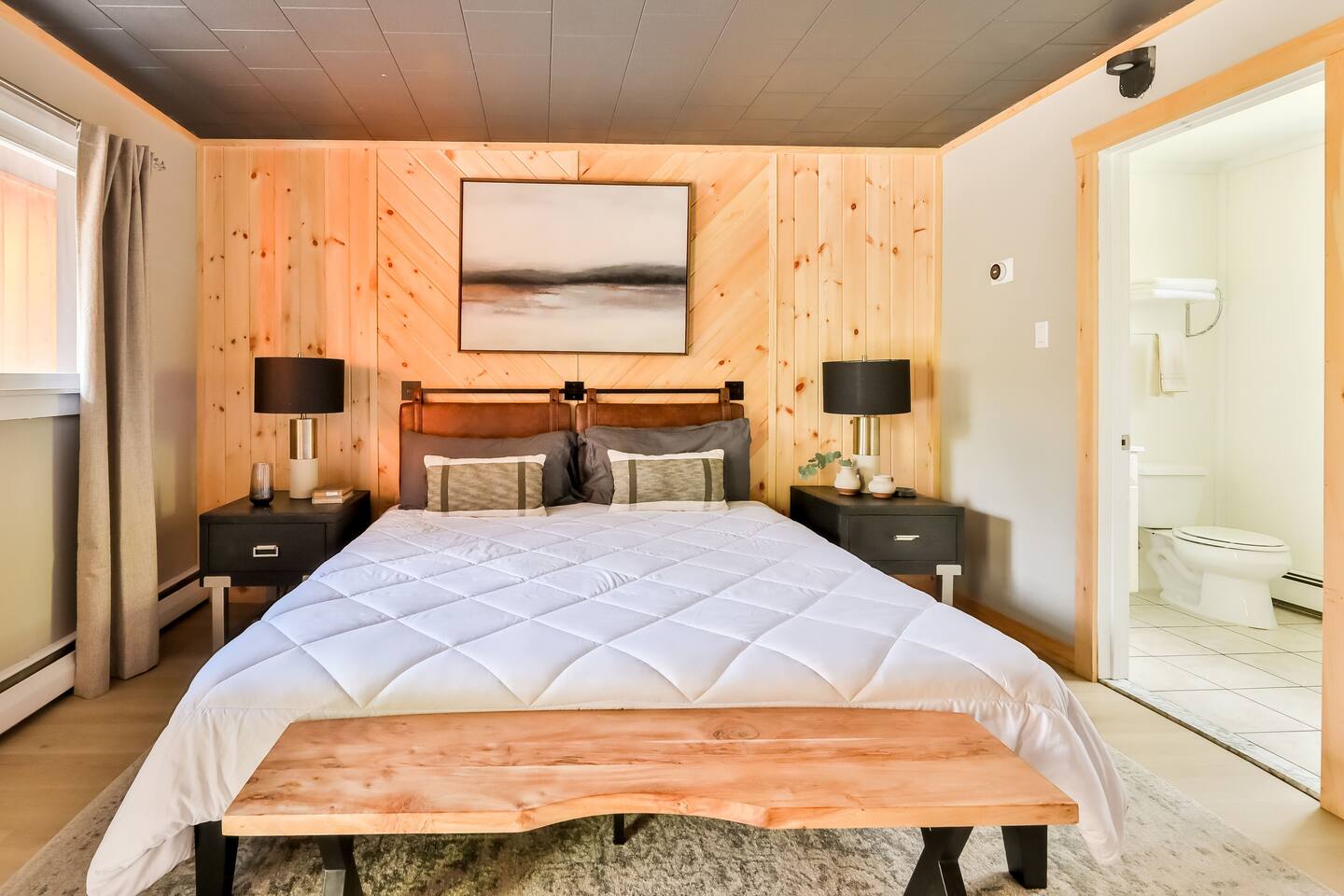 Perfect Lodge /w Gameroom Center of Hunter MT 3