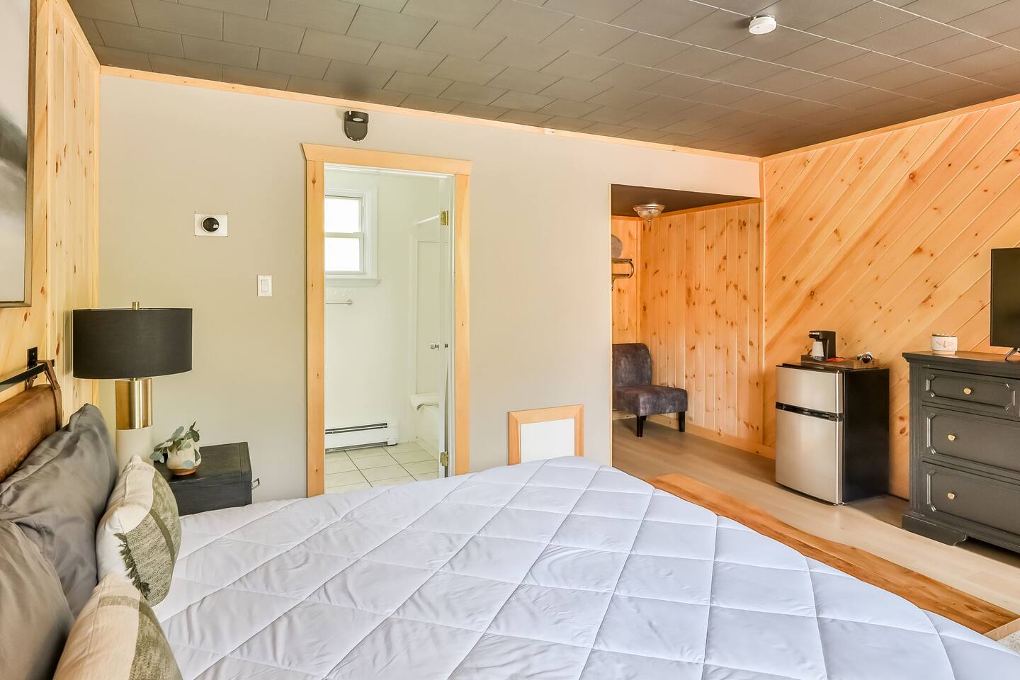 Perfect Lodge /w Gameroom Center of Hunter MT 3