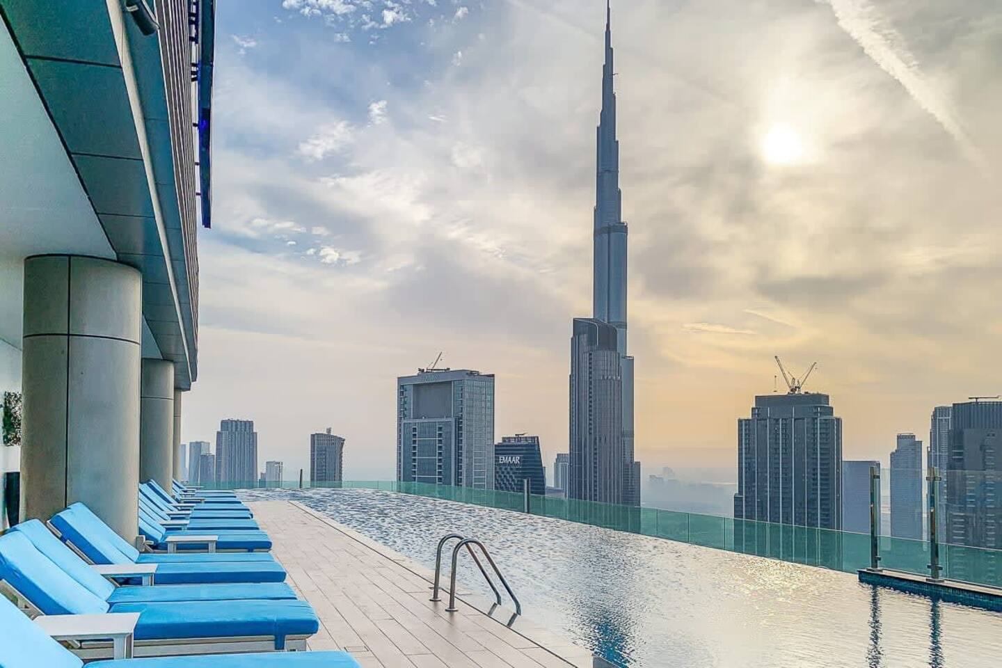 ASHRI HOLIDAY HOMES Standard Apartment with Burj view — Dubai — vacation rental