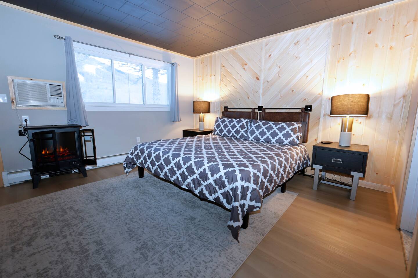 Perfect Lodge /w Gameroom Center of Hunter MT 2 — Hunter — vacation rental