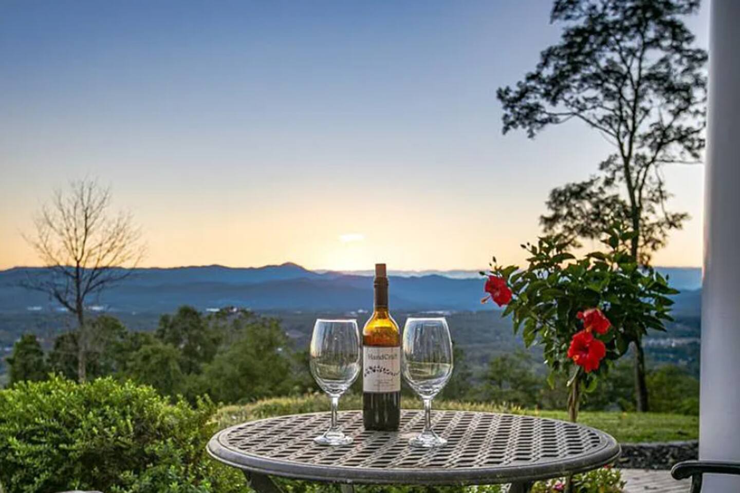 Mountain Top Mansion + Pet Friendly + Sleeps 24 + Asheville + Blue Ridge Parkway — Fletcher — vacation rental