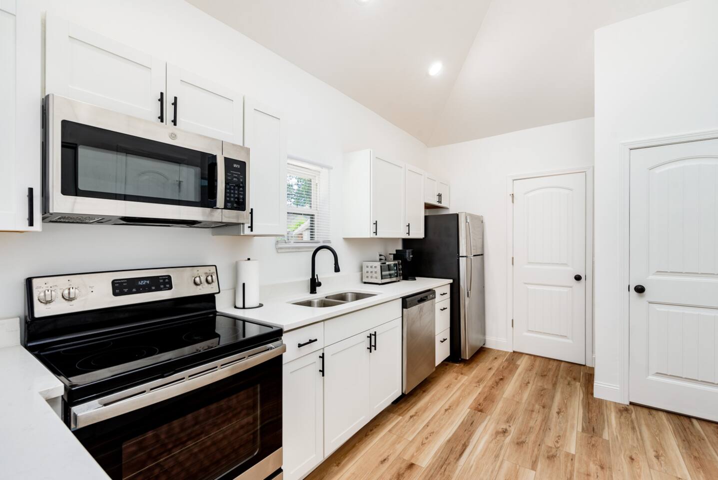 Cozy 1-Bed House in Heart of STL
