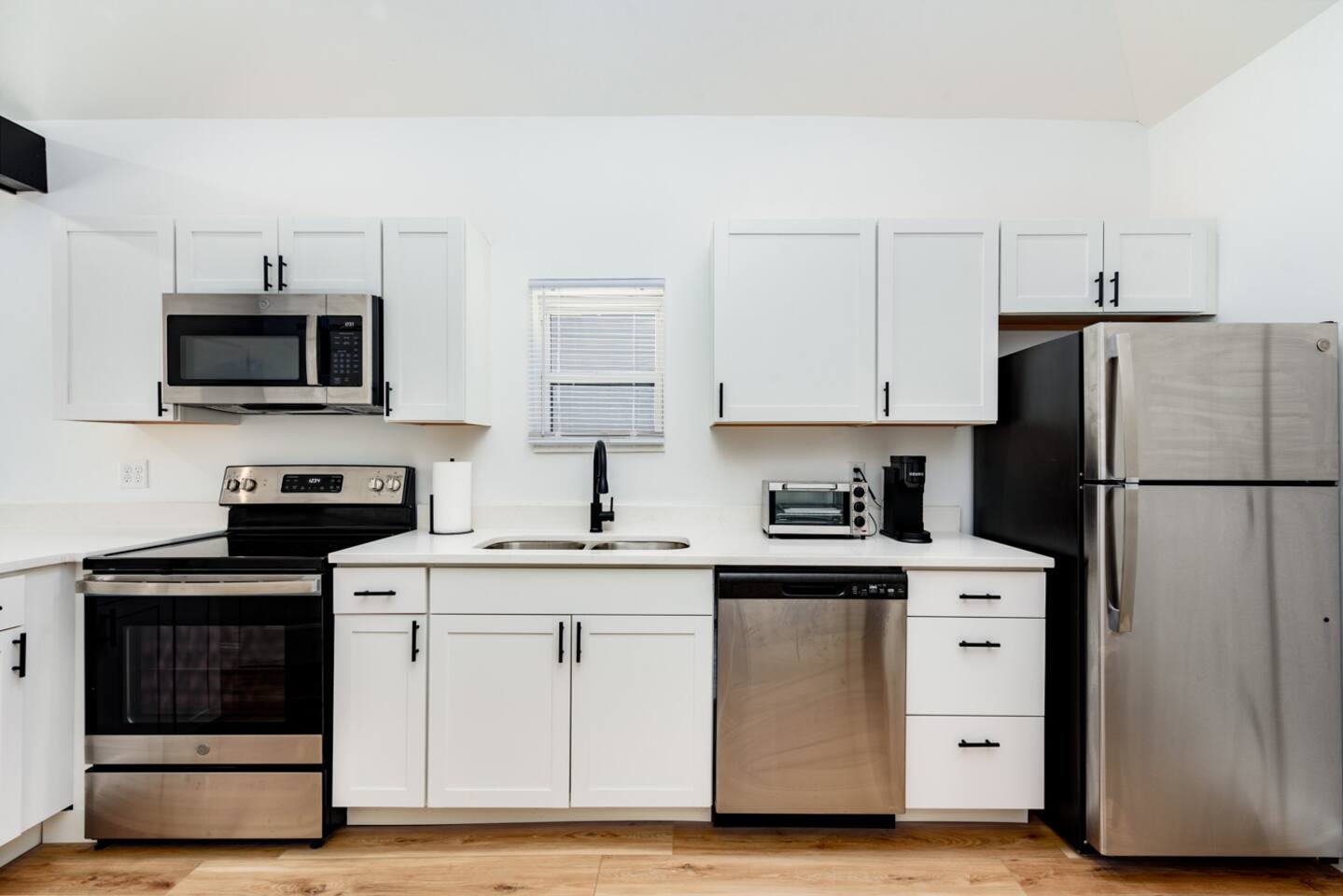 Cozy 1-Bed House in Heart of STL