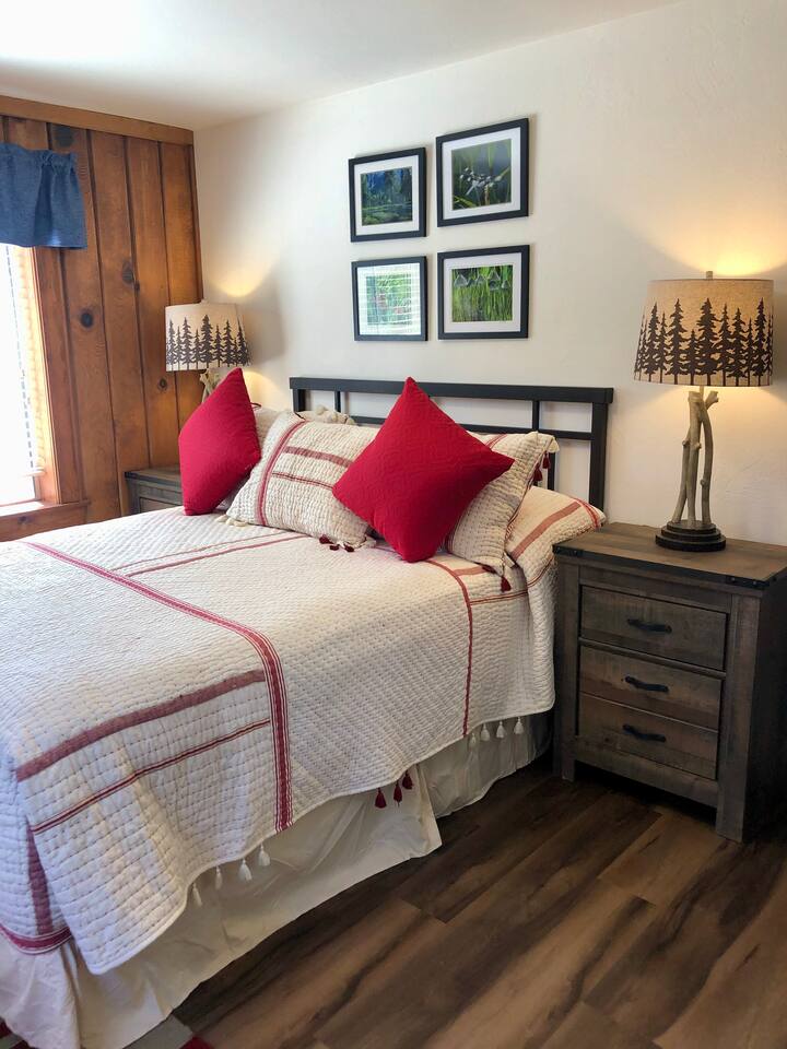 Midpines Cozy Cabin - 24mi Yosemite, 8mi Mariposa