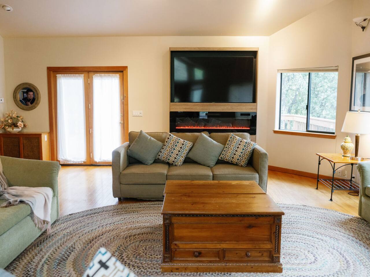 Hunter House Retreat | 10miles to Yosemite Gate