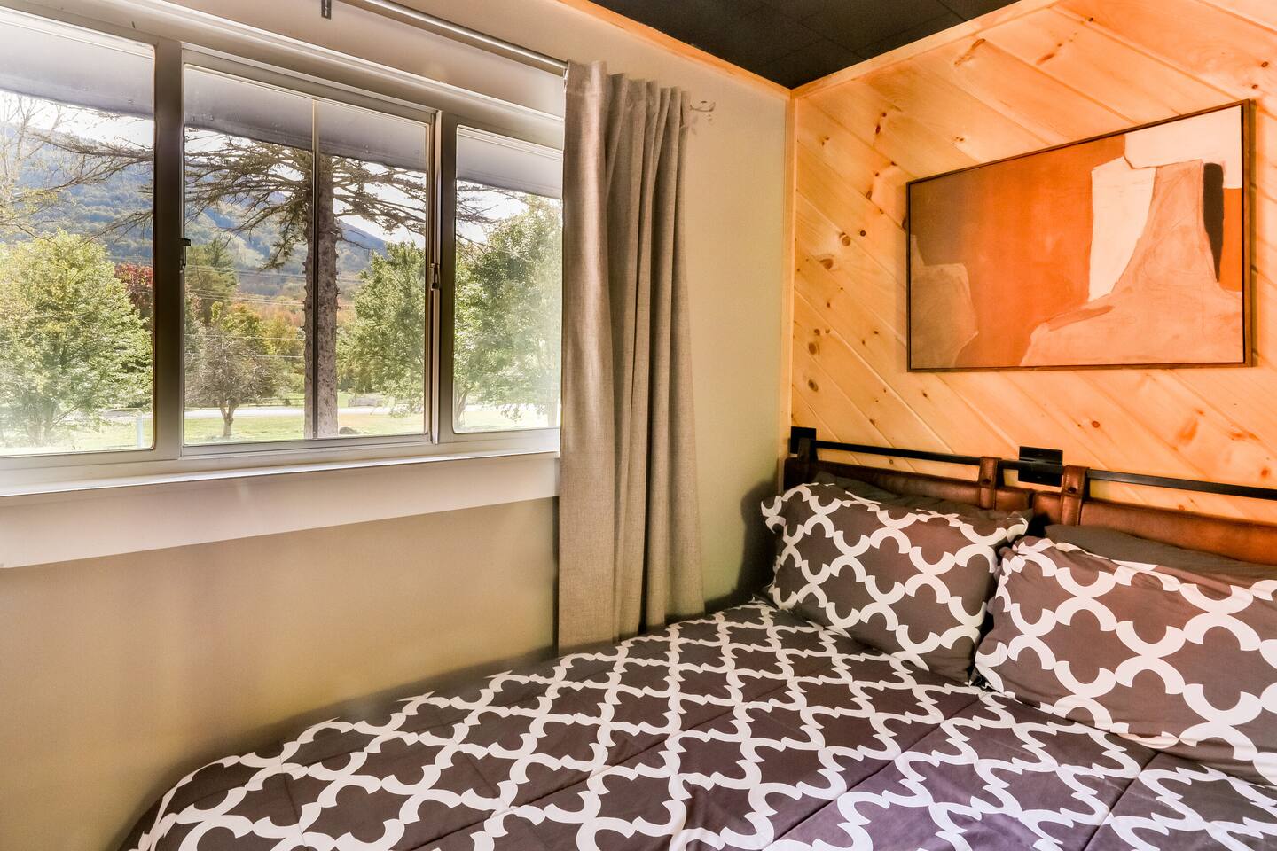 Beautiful Lodge In the Center of Hunter Mountain 5