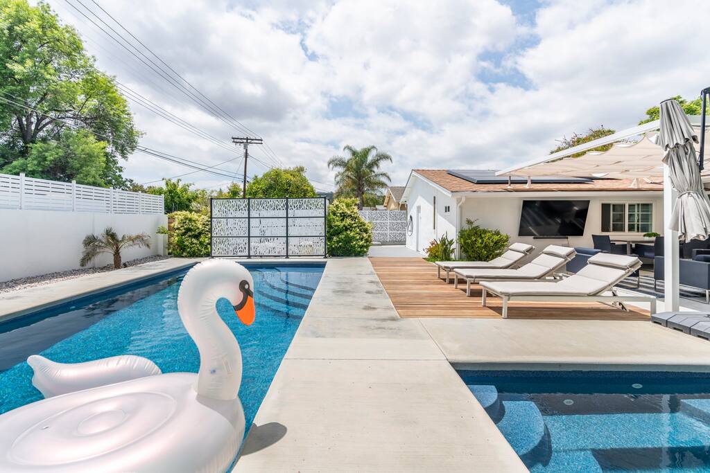 Pool and sun deck