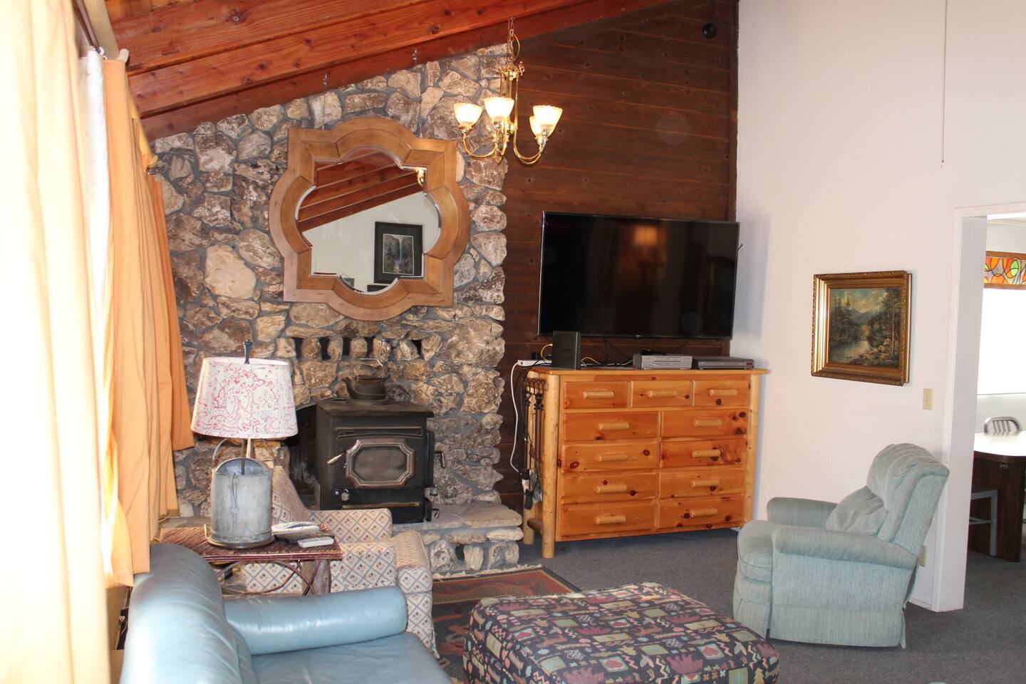 Classic Brier Bear Hideaway+Boat Slip at Bass Lake