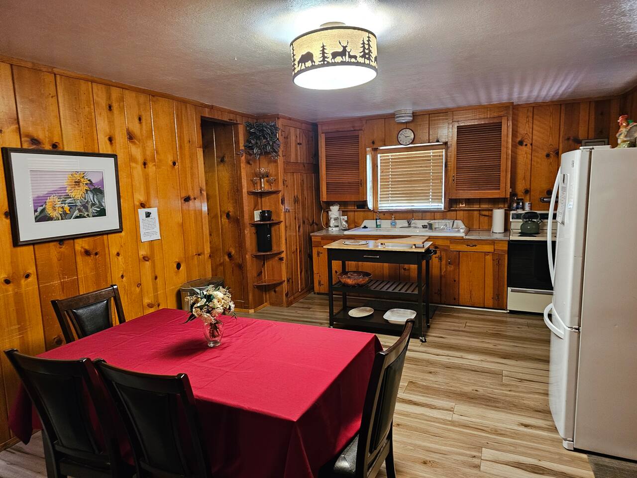 Rustic Chapparal Cabin at Bass Lake Heights